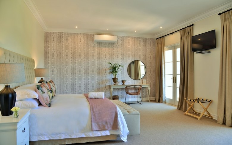 Mont D'or Hyde Park Boutique Hotel