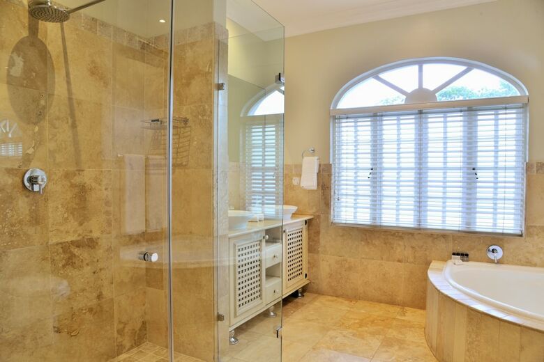 Mont D'or Hyde Park Boutique Hotel