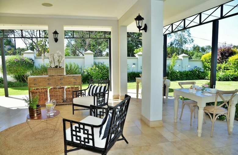 Mont D'or Hyde Park Boutique Hotel
