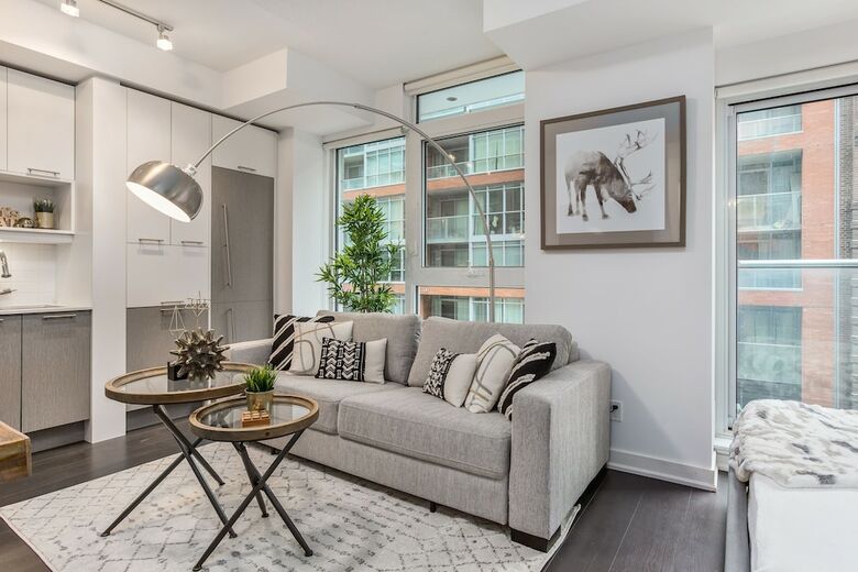 Hotel Quickstay - Classy & Rustic Downtown Condo