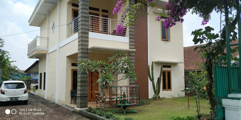 Villa Pribadi Beunying 35 Pax