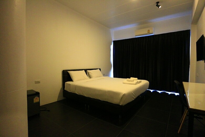 Azz Hotel