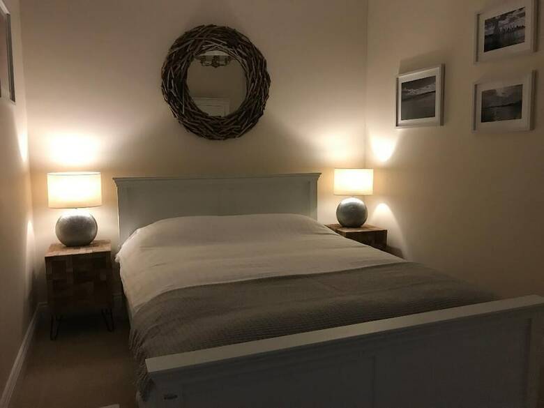 Stracey Road Apartment