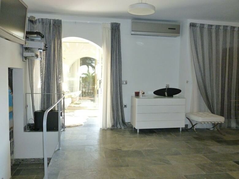 Villa Jasmin - Near Club de Golf Don Cayo