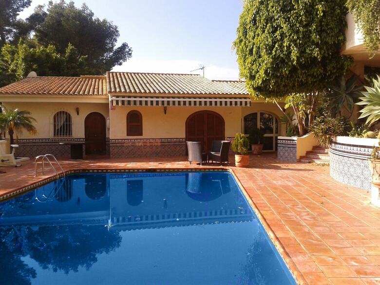 Villa Jasmin - Near Club de Golf Don Cayo