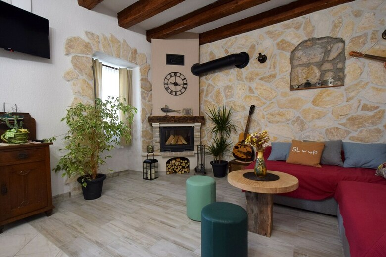 Apartments Neven