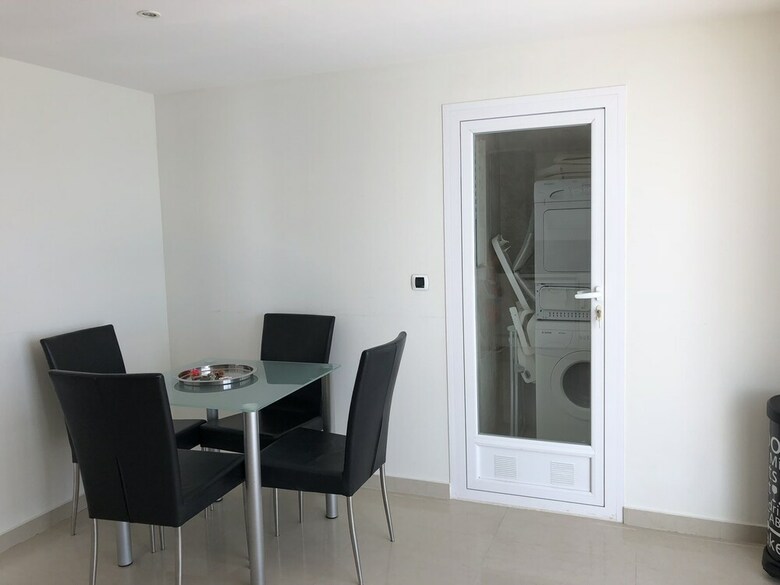 Apartamentos Marina Beach House 8