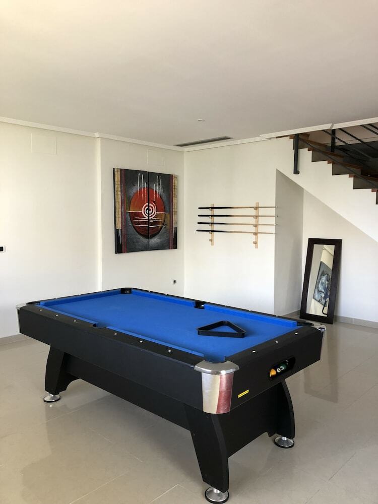 Apartamentos Marina Beach House 8