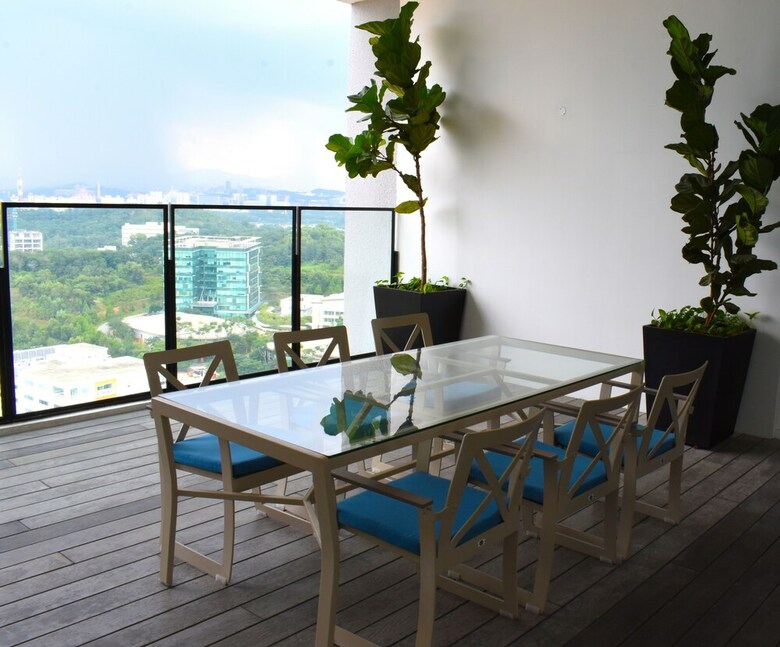 Kanvas Soho Suites