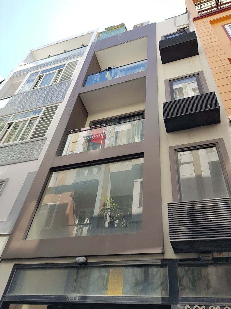 Hostal Oyo 657 Home4all