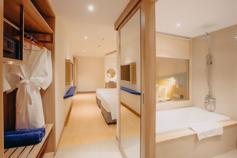 Le's Cham Hotel