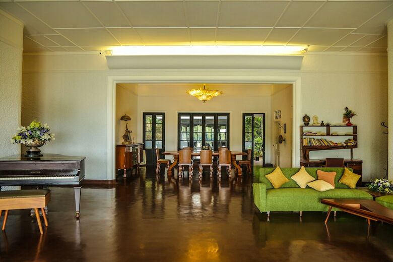 Hotel Castle Hill Bungalow