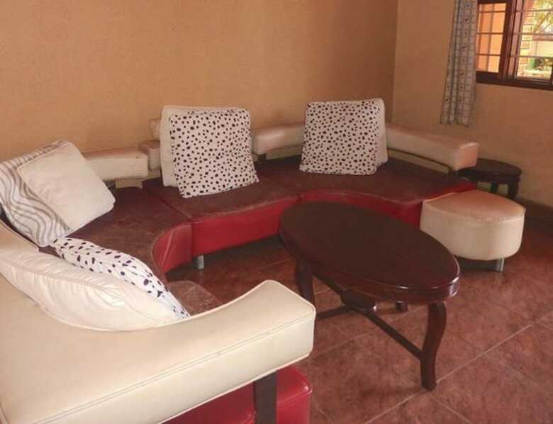 Acacia Hotel