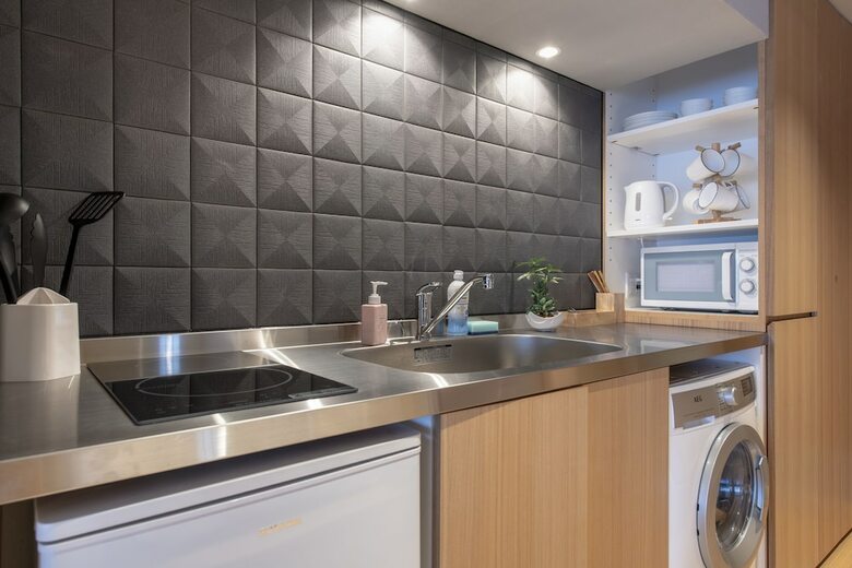 Apartamentos Uhome Akihabara Hotel