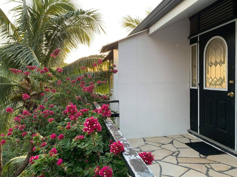 Mahina Apartment - Elegantly Tropical