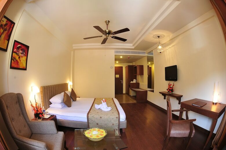 Hotel Cambay Resort Udaipur