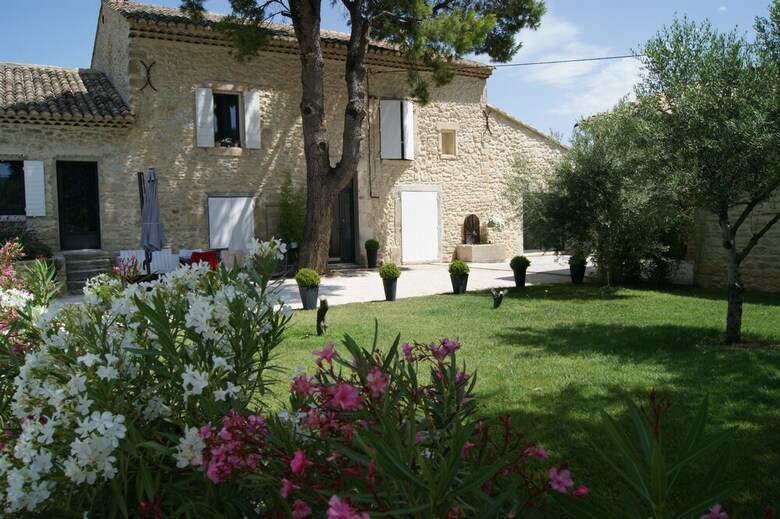 Mas En Pierres Dans Le Luberon