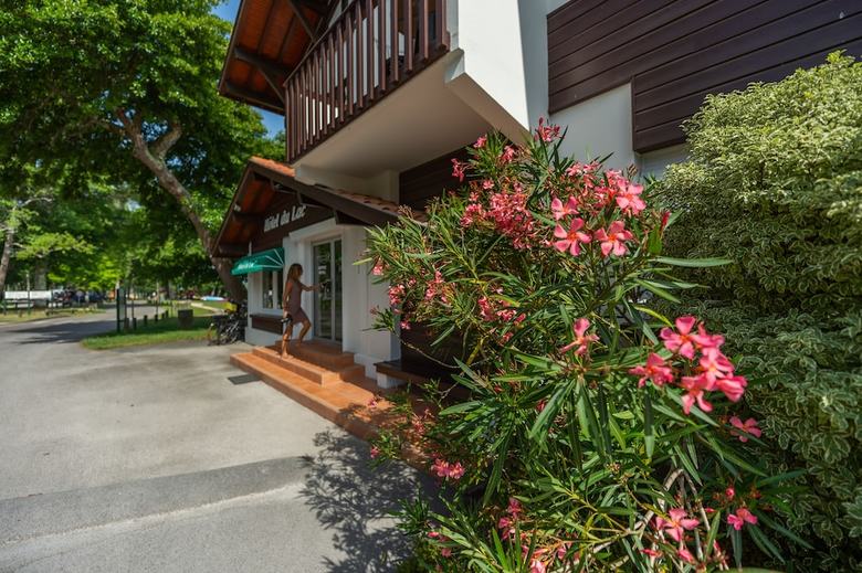 Hotel H�tel Du Lac