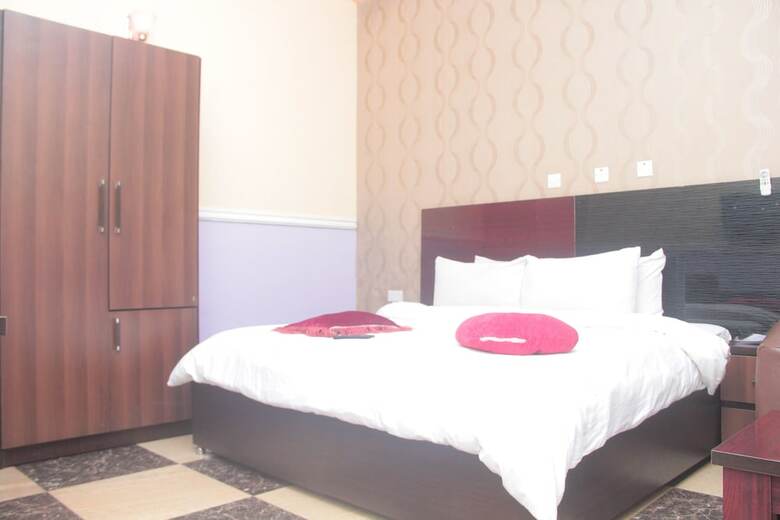 Titanic View Hotel & Suites Ltd