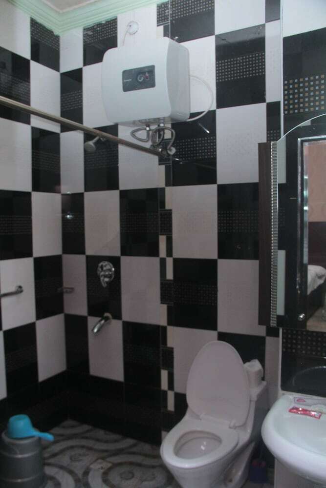 Titanic View Hotel & Suites Ltd
