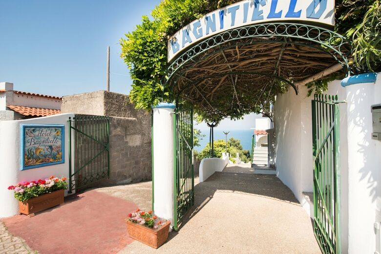 Hotel Bagnitiello