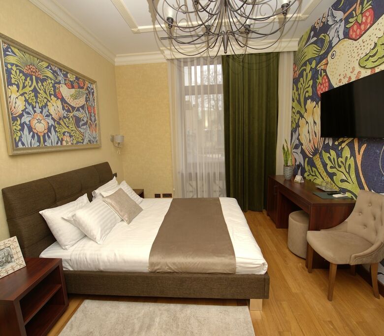 Shato Luxe Hotel