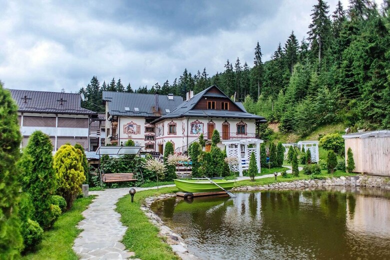 Hotel Vedmezhyi Dvir