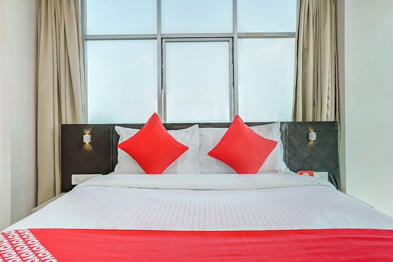 Oyo 24792 Hotel Heramb