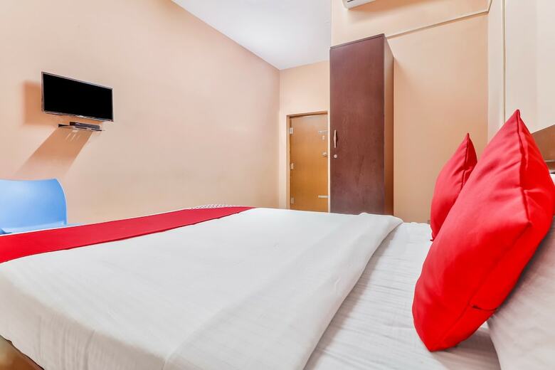 Hotel Oyo 17177 N Capital