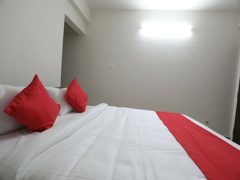 Apartamentos Oyo 22440 Rachana Boarding And Lodging