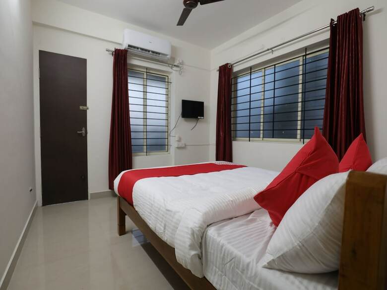 Apartamentos Oyo 22440 Rachana Boarding And Lodging