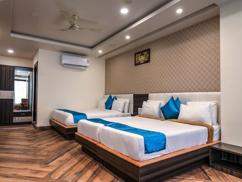 Oyo 14474 Hotel Balaji Grand