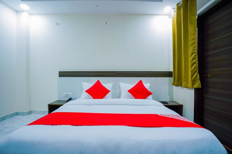 Oyo 23299 Hotel Royal Orbit