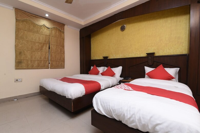 Hotel Oyo 18829 Ratan Deep