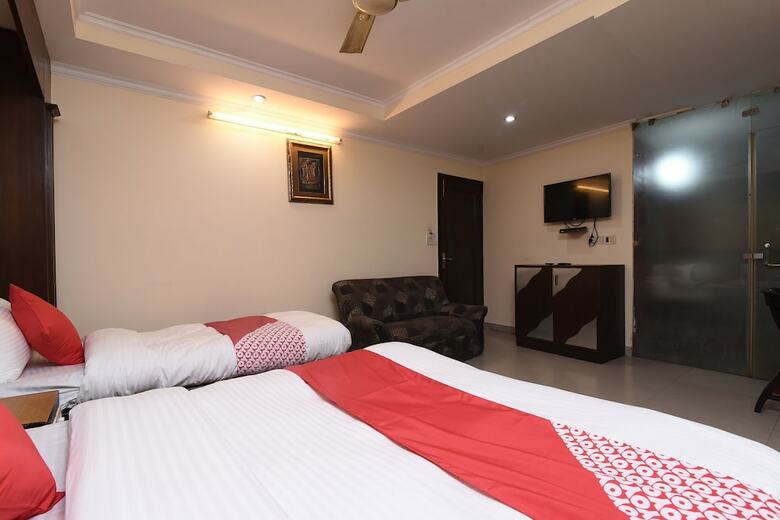 Hotel Oyo 18829 Ratan Deep