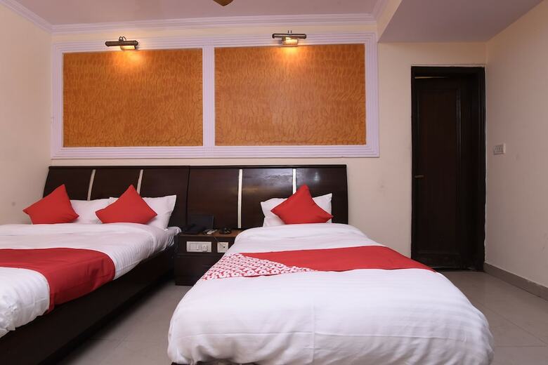 Hotel Oyo 18829 Ratan Deep