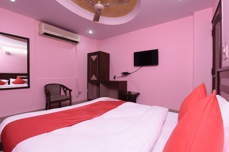 Hotel Oyo 18829 Ratan Deep