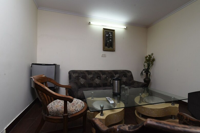 Hotel Oyo 18829 Ratan Deep