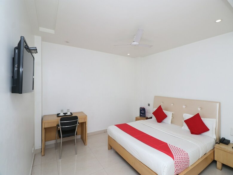 Oyo 5843 Hotel Yash Inn