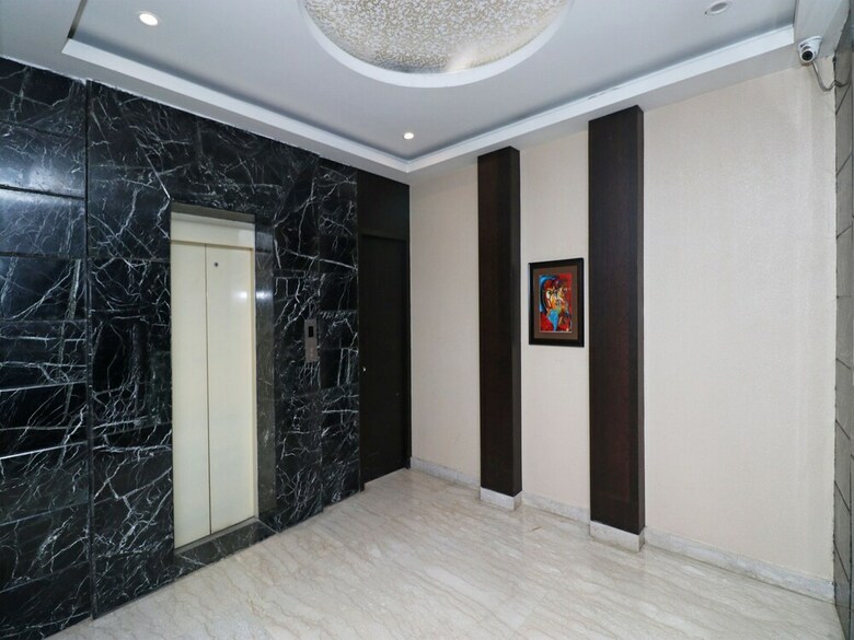 Oyo 5843 Hotel Yash Inn