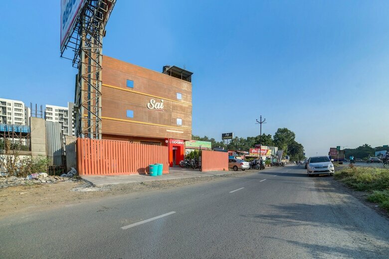 Hotel Oyo 24282 Sai Lodging