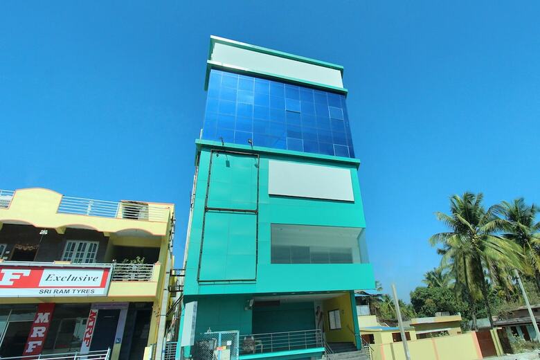 Hotel Oyo 26981 Sharan Residency