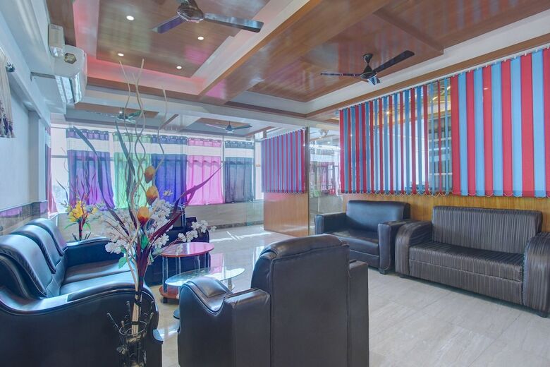 Hotel Oyo 26981 Sharan Residency