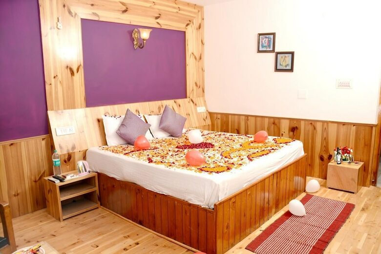 Hotel Oyo 24832 Rajhans