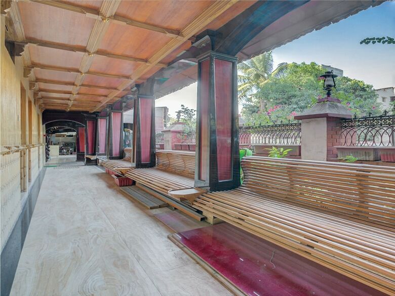 Hotel Oyo 26855 Kailasdham