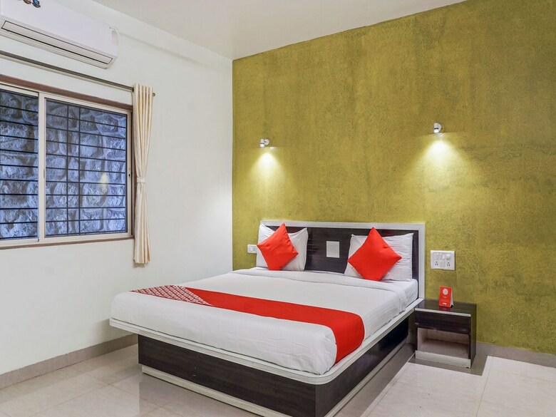 Oyo 25095 Hotel Valley View Residency