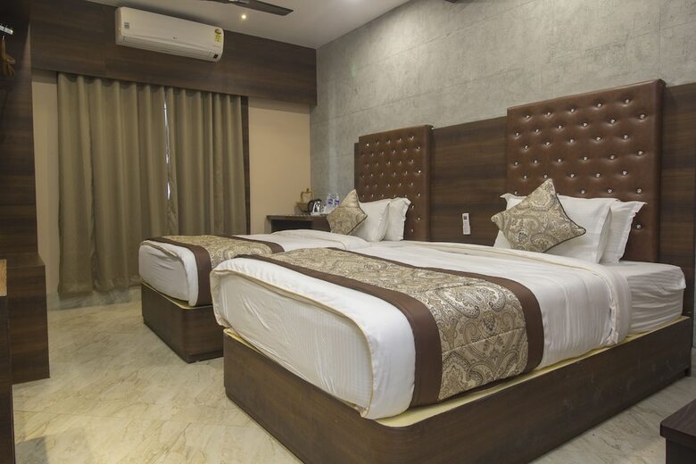 Oyo 27992 Hotel Ganpati