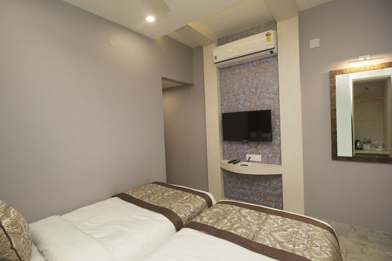 Oyo 27992 Hotel Ganpati
