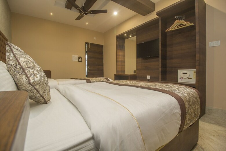 Oyo 27992 Hotel Ganpati