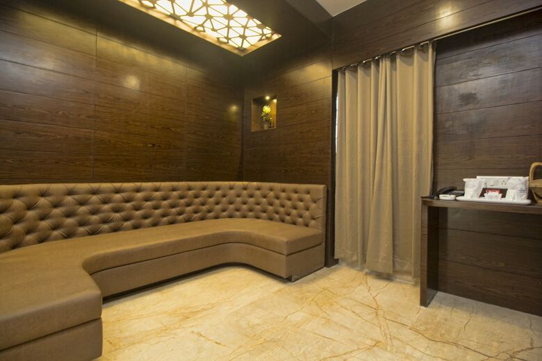 Oyo 27992 Hotel Ganpati
